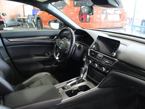 Certified 2022 Honda Accord Sport image 23