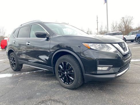 Used 2020 Nissan Rogue SV image 9