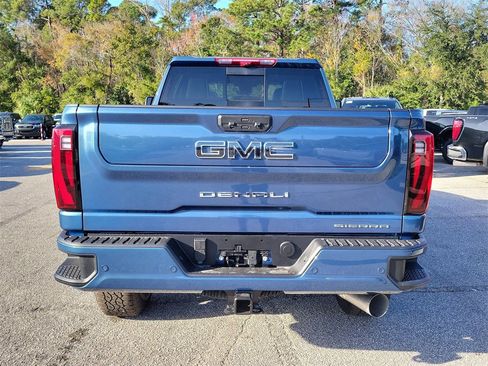New 2026 GMC Sierra 2500 Denali Ultimate image 5