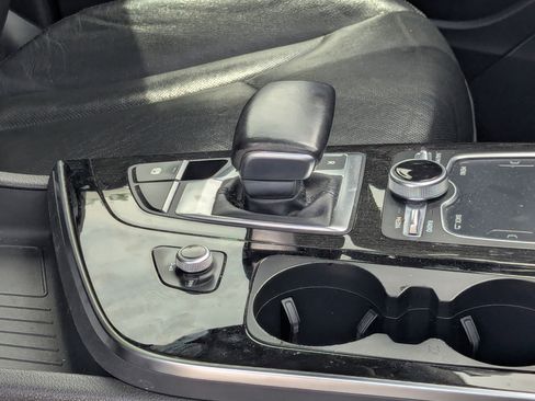 Used 2017 Audi Q7 3.0T Prestige image 11