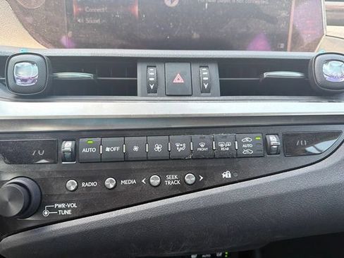 Used 2019 Lexus ES 350 w/ Premium Package FWD image 18