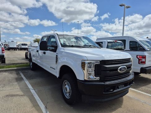 Used 2019 Ford F250 XL image 2