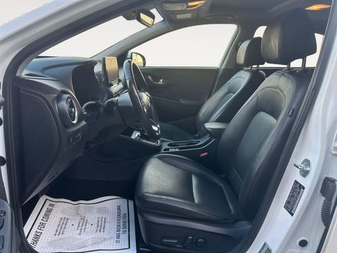 Used 2022 Hyundai Kona Limited FWD image 9