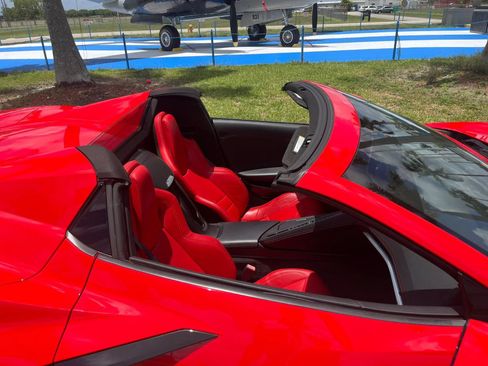 Used 2023 Chevrolet Corvette Stingray Convertible w/ Z51 Performance Package RWD image 14