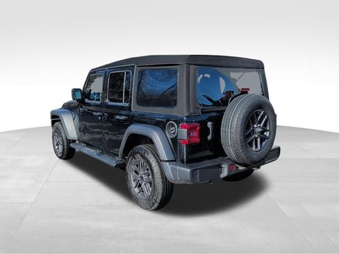 Used 2024 Jeep Wrangler Sport S image 3