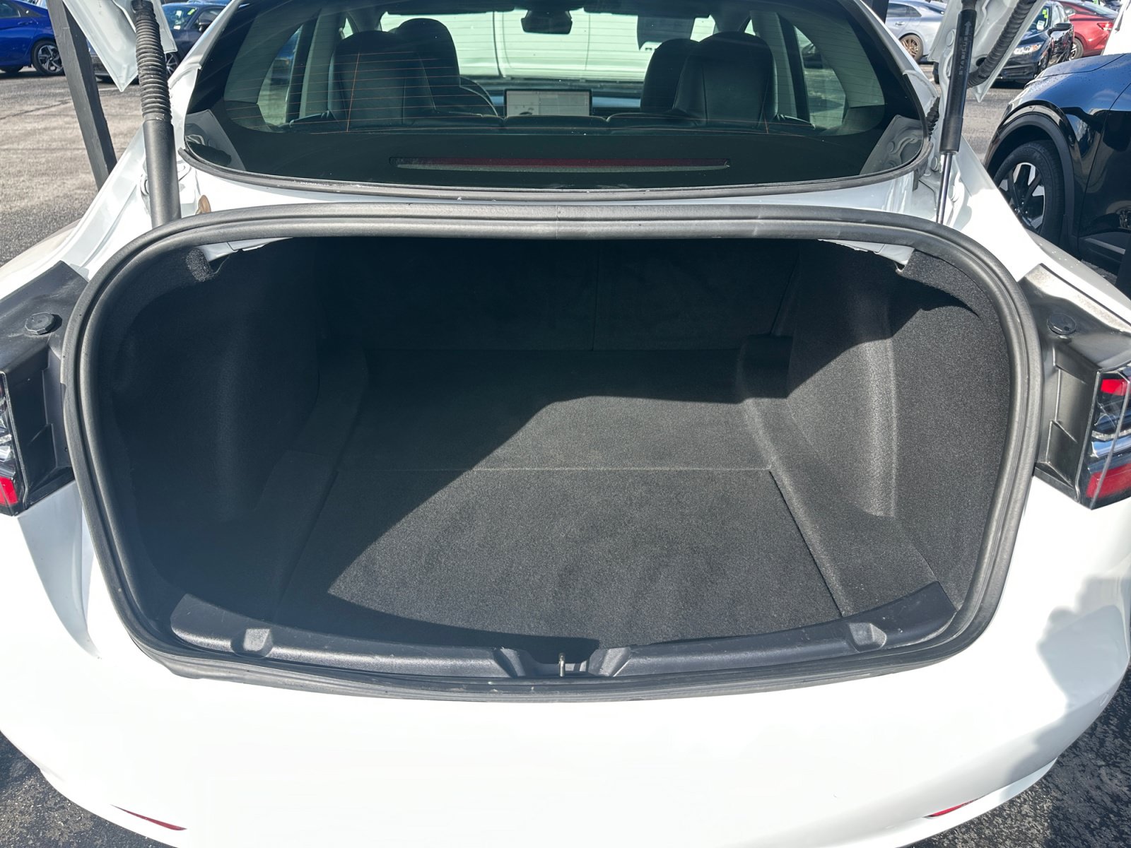 Used 2022 Tesla Model 3 Standard Range RWD image 25