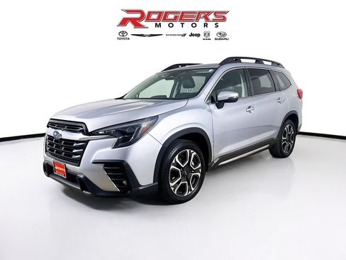 Used 2023 Subaru Ascent Limited AWD/4WD image 3