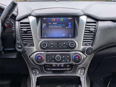 Used 2015 Chevrolet Suburban LTZ image 25