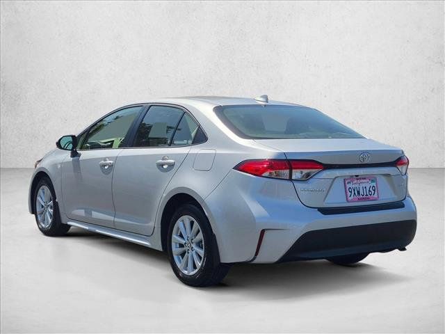 Certified 2026 Toyota Corolla LE w/ LE Premium Package FWD image 8