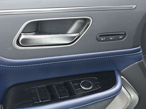 New 2026 INFINITI QX80 4WD image 10