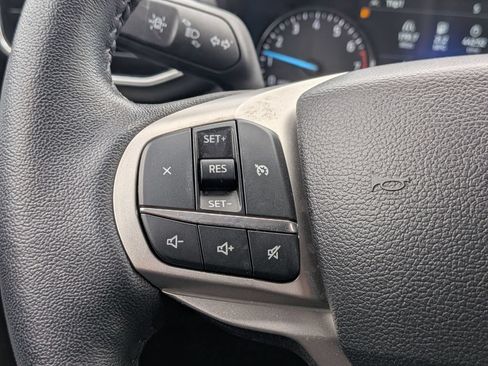 Used 2024 Ford Explorer XLT w/ Equipment Group 202A AWD/4WD image 13