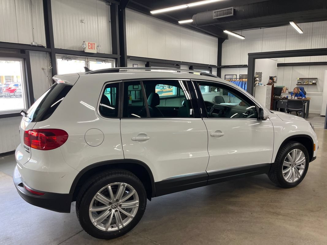 Used 2014 Volkswagen Tiguan SE AWD/4WD image 17