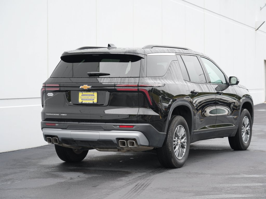 Certified 2026 Chevrolet Traverse LT w/ Driver Confidence Package AWD/4WD image 4