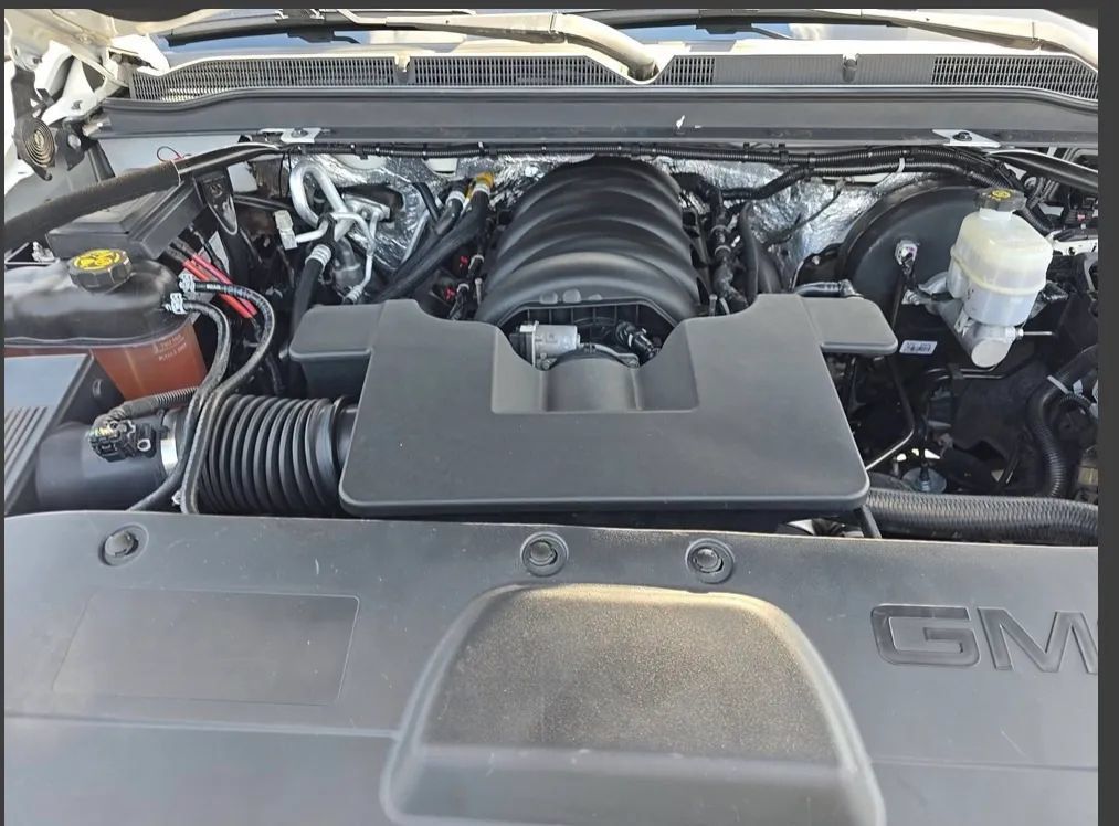 Used 2018 GMC Yukon Denali AWD/4WD image 8