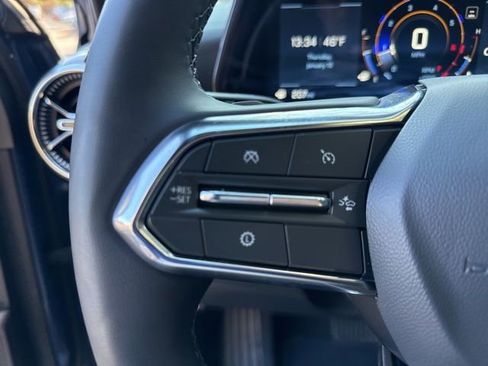 Used 2026 Chevrolet Equinox LT image 11