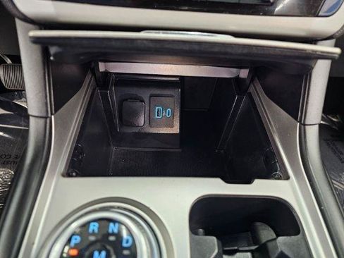 Used 2020 Ford Explorer XLT AWD/4WD image 28