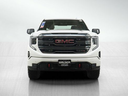 Used 2023 GMC Sierra 1500 AT4 w/ AT4 Premium Package AWD/4WD image 8