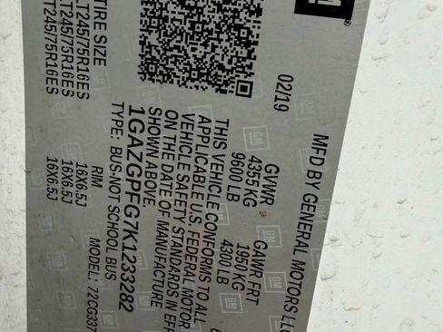 Used 2019 Chevrolet Express 3500 LT w/ LT Preferred Equipment Group image 26