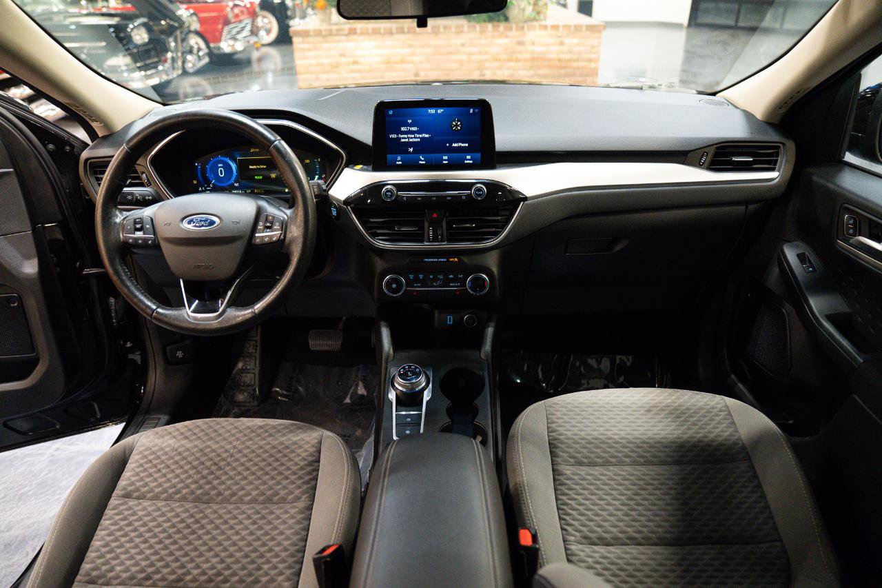 Used 2020 Ford Escape SE Sport AWD/4WD image 25