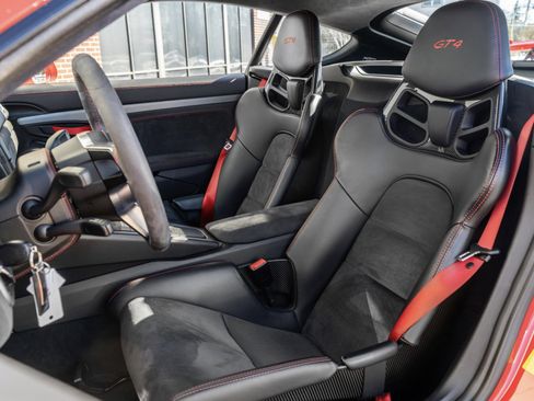 Used 2016 Porsche Cayman GT4 image 3