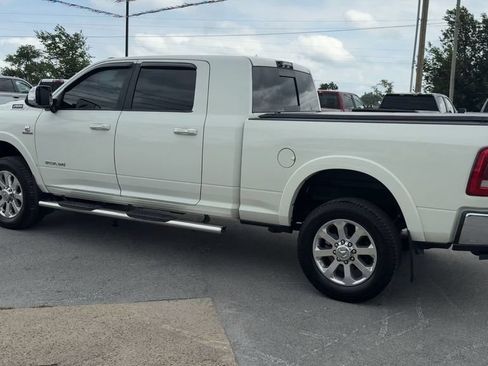 Used 2022 RAM 2500 Laramie AWD/4WD image 4