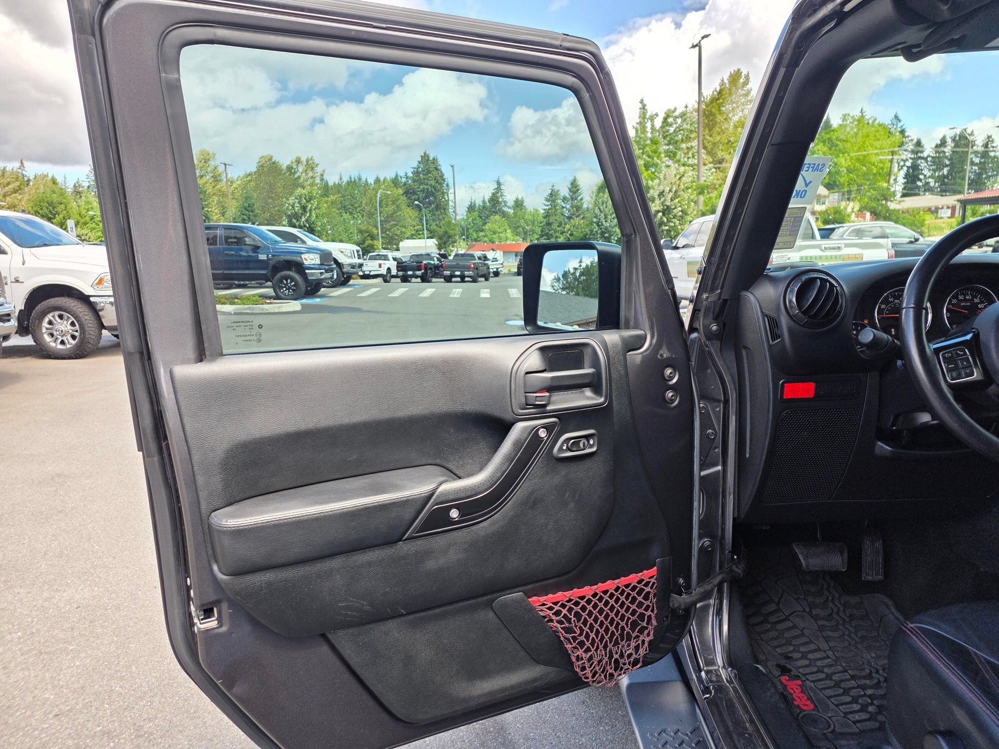 Used 2017 Jeep Wrangler Unlimited Rubicon AWD/4WD image 20