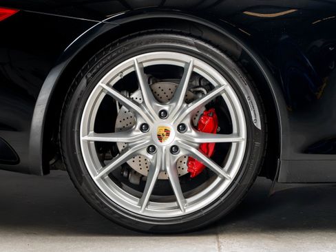 Certified 2017 Porsche 911 Carrera w/ Light Design Package RWD image 24