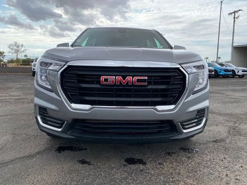 Used 2024 GMC Terrain SLE FWD image 13