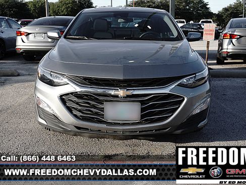 Used 2024 Chevrolet Malibu LT FWD image 3