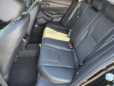 Used 2025 Honda Accord Sport image 10