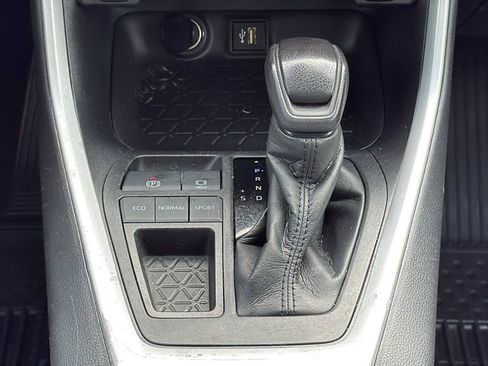 Used 2023 Toyota RAV4 XLE image 27