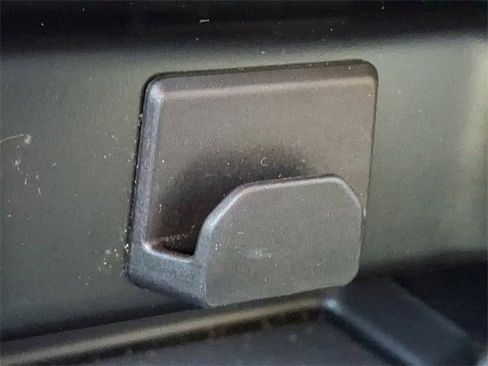 Used 2023 Ford F150 XLT image 25