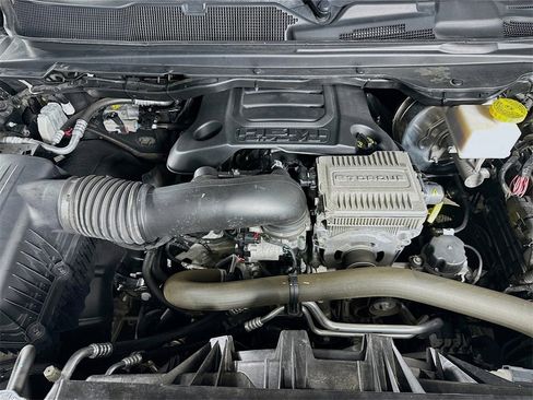 Used 2023 RAM 1500 Laramie image 32