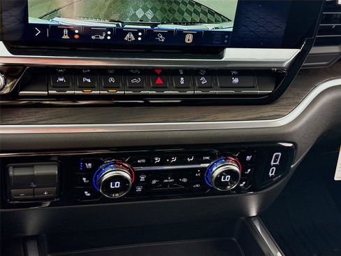 New 2026 GMC Sierra 1500 SLT AWD/4WD image 10