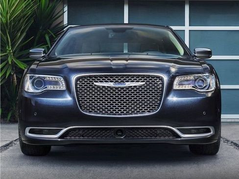 Used 2016 Chrysler 300 C AWD/4WD image 1