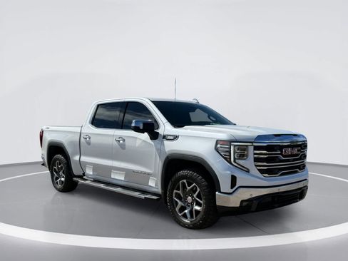 Used 2024 GMC Sierra 1500 SLT w/ SLT Premium Plus Package AWD/4WD image 7