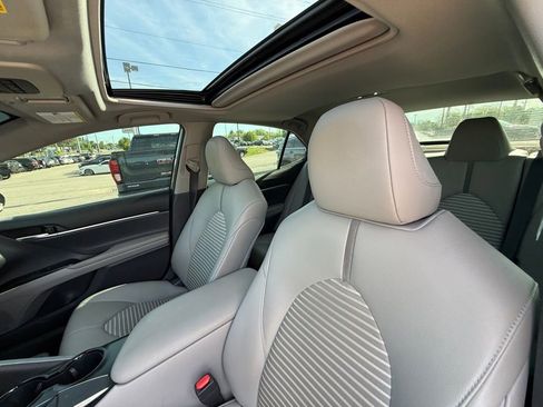 Used 2019 Toyota Camry SE w/ Audio Package image 13