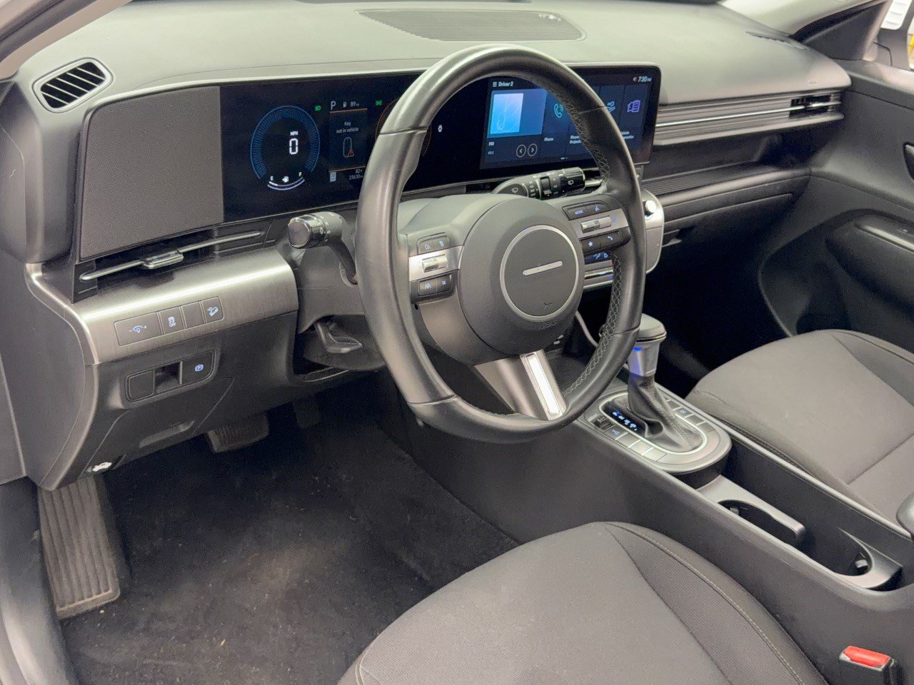 Used 2025 Hyundai Kona SEL AWD/4WD image 4