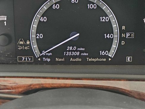Used 2012 Mercedes-Benz S 550 image 24