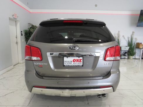 Used 2013 Kia Sorento SX AWD/4WD image 2