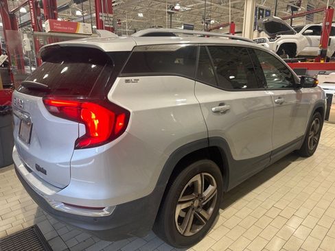 Used 2019 GMC Terrain SLT w/ Preferred Package FWD image 8