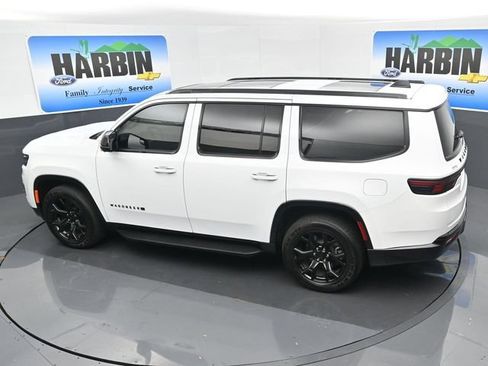 Used 2024 Jeep Wagoneer Series II w/ Convenience Group I AWD/4WD image 28