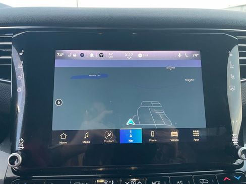 Used 2023 Jeep Wagoneer 4X4 w/ Convenience Group I image 9