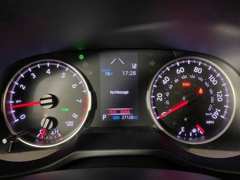 Used 2021 Toyota RAV4 XLE Premium AWD/4WD image 19