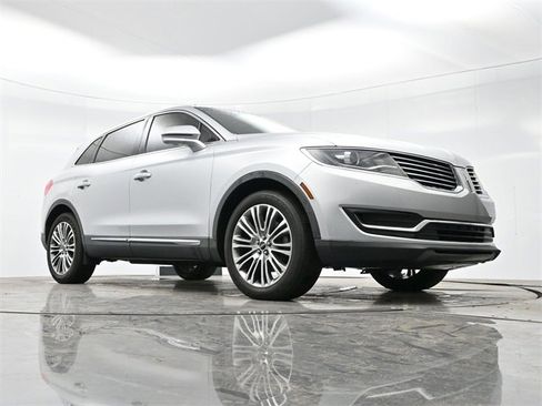 Used 2018 Lincoln MKX Reserve image 9