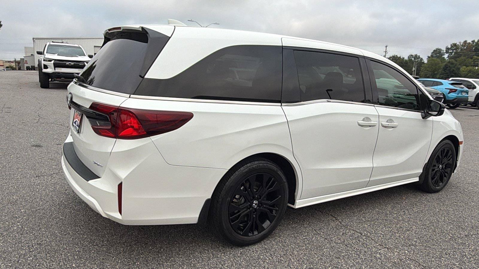 Used 2025 Honda Odyssey Sport-L image 9