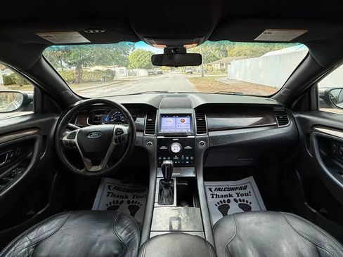 Used 2017 Ford Taurus Limited image 9