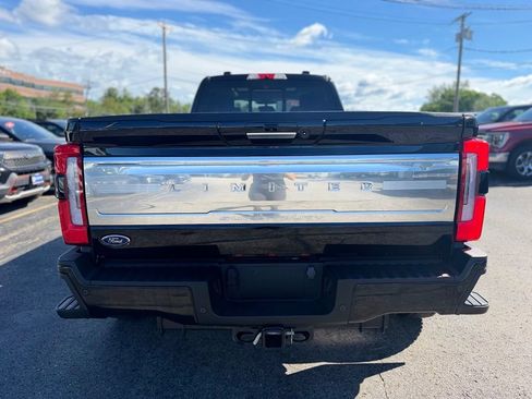 Used 2024 Ford F450 Limited w/ FX4 Off-Road Package AWD/4WD image 6