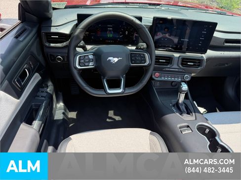 Used 2024 Ford Mustang Convertible RWD image 8