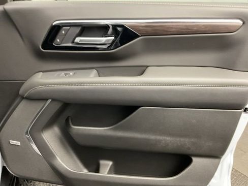 New 2026 Chevrolet Suburban Premier w/ Sun And Tow Package image 26